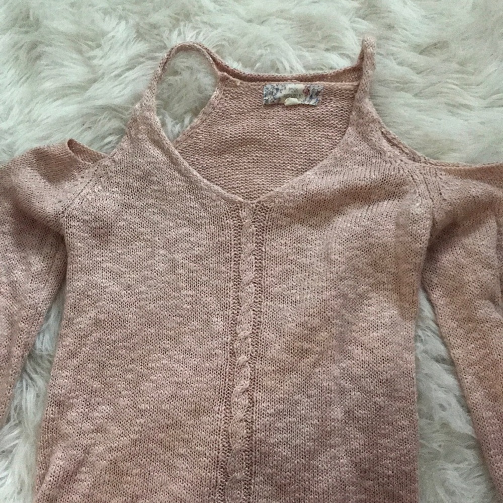 open shoulder lightweight spring sweater